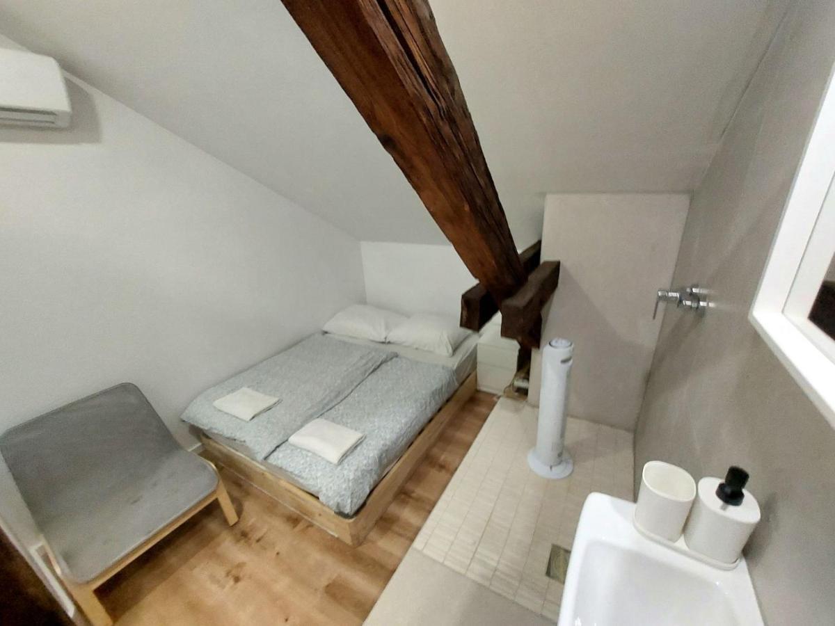 Unique Vila Veselova, Ljubljana City Center Екстер'єр фото