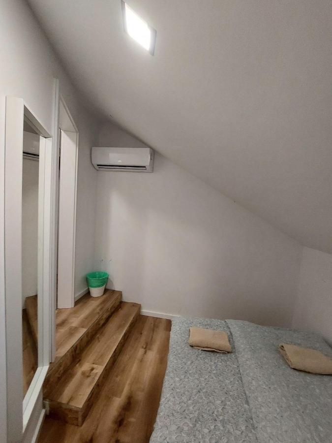 Unique Vila Veselova, Ljubljana City Center Екстер'єр фото